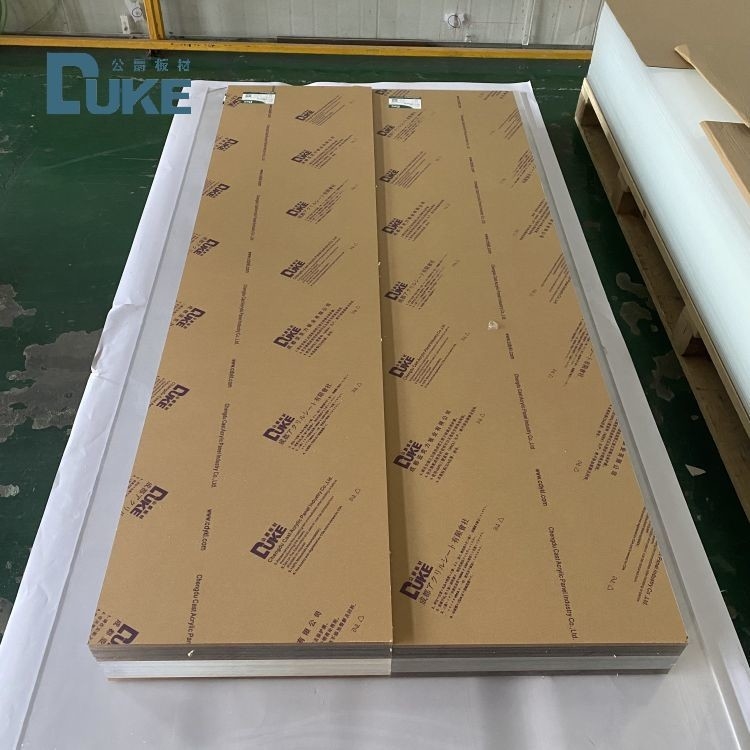 ضد الصفراء المخصصة الصفحة الأكريليك الواضحة سميكة لوحة PMMA للنوافذ الخارجية CNC القطع 10mm