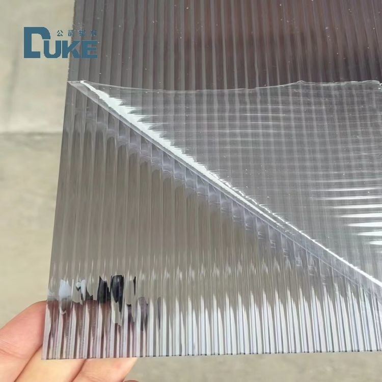الصفحة الاكريليكية الشريطية الشكل V واضحة المقاومة للكيماويات في 6mm 10mm سمك وتصميم دائم