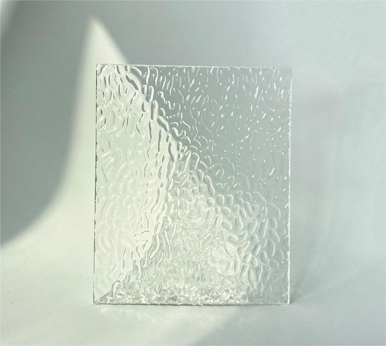 الصفحة الاكريليكية الشريطية الشكل V واضحة المقاومة للكيماويات في 6mm 10mm سمك وتصميم دائم